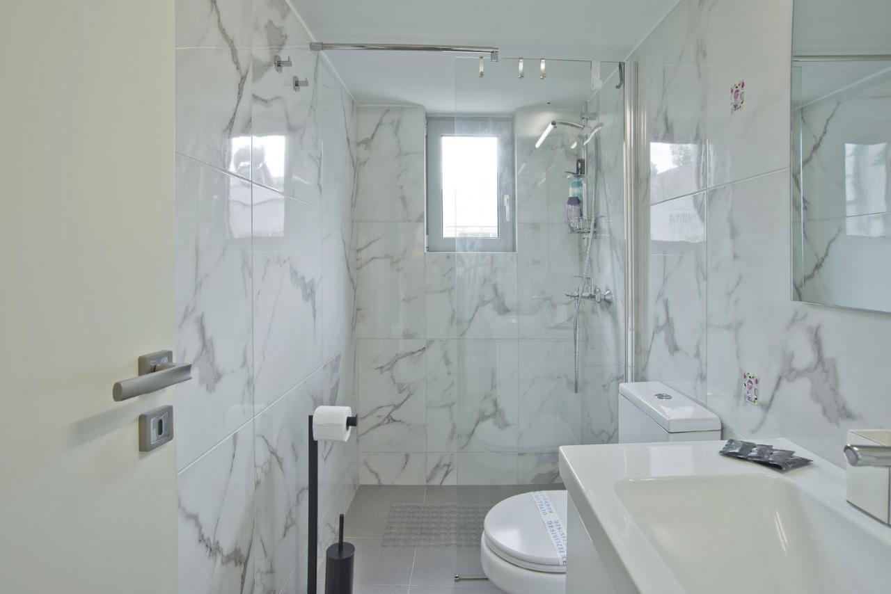 Athina Apartment เอเธนส์ ภายนอก รูปภาพ