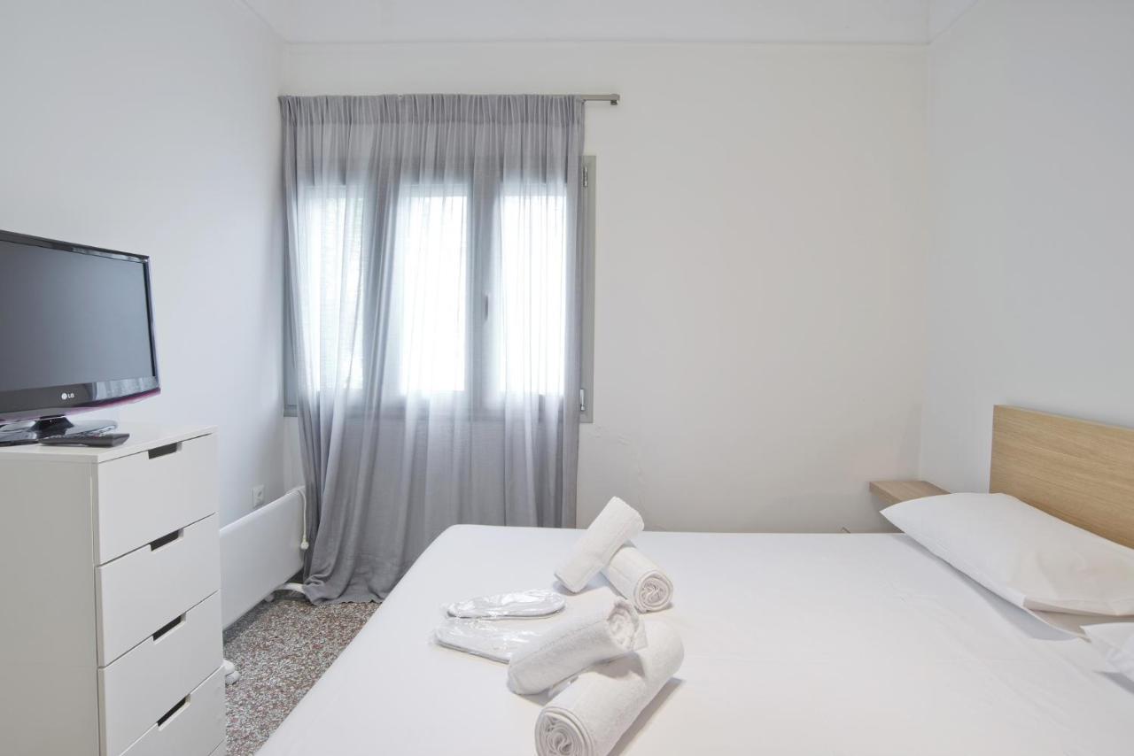 Athina Apartment เอเธนส์ ภายนอก รูปภาพ
